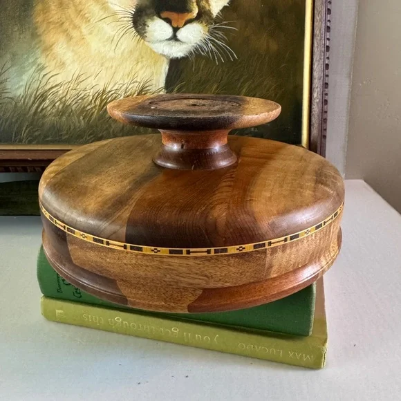 Vintage Turned Wooden Decorative Footed Bowl Compote Inlaid Aztec Marquetry - Picture 12 of 16